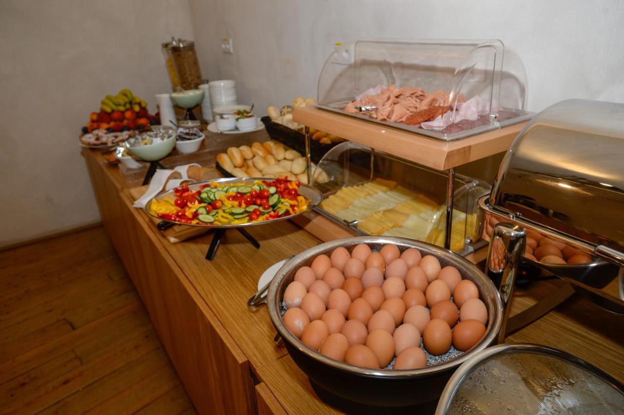 Hotel Kleis Cvikov エクステリア 写真